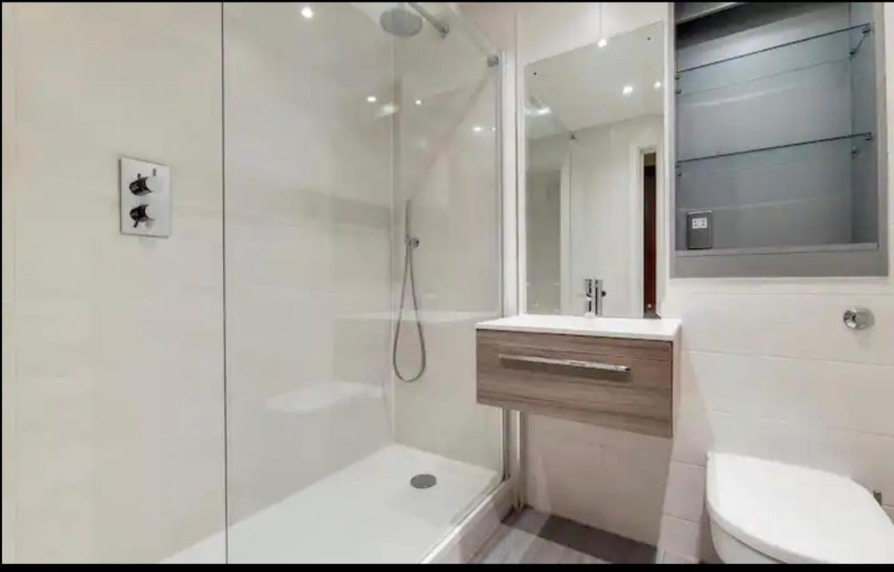 Luxury Apartment Riverside Λονδίνο Εξωτερικό φωτογραφία